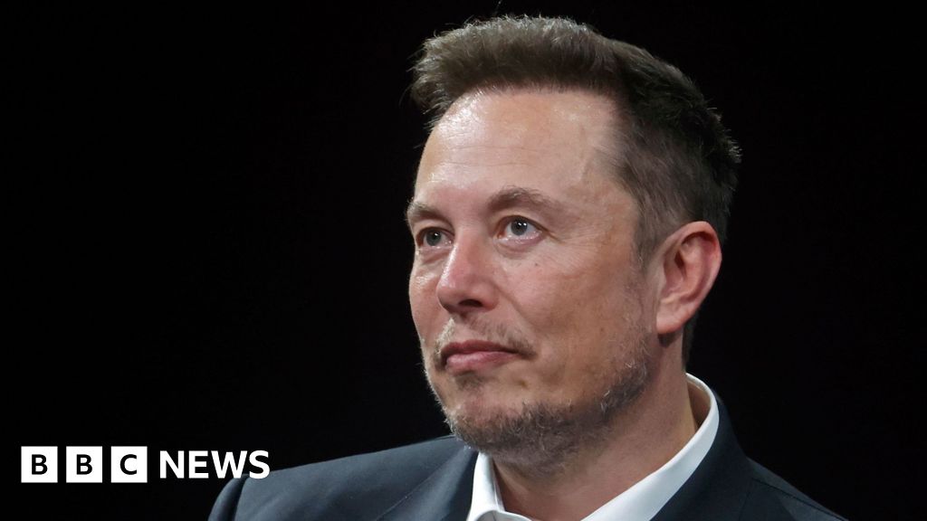 BBC News image for US backs Elon Musk's bid to overturn €120m EU fine against X - BBC