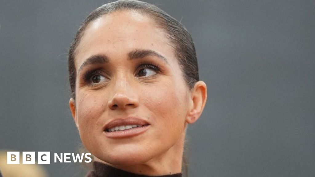 BBC News image for Police confirms it received 2019 letter with "number of claims" about Meghan's father - BBC