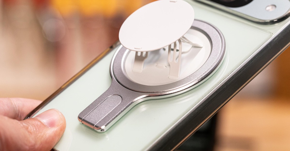 The Verge image for I finally found a magnetic phone grip I never want to remove - The Verge