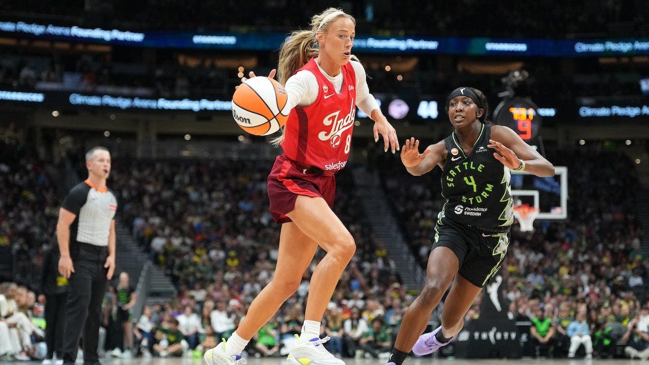 Fox News image for Sophie Cunningham fans allege Storm players, exec heckled girls during game over support of women's sports - Fox News