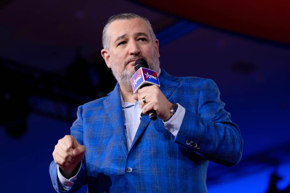Associated Press image for Key Sens. Cruz, Cantwell look to break college sports logjam in Congress with a bipartisan bill - AP News