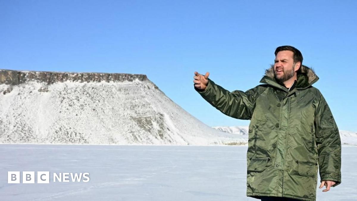 BBC News image for US in closely guarded talks to open new bases in Greenland