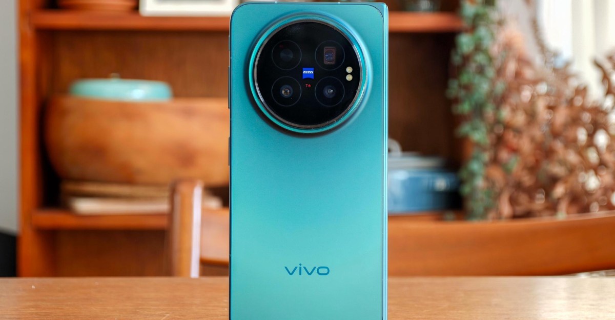 The Verge image for Vivo’s X Fold 6 accidentally feels like a throwback - theverge.com