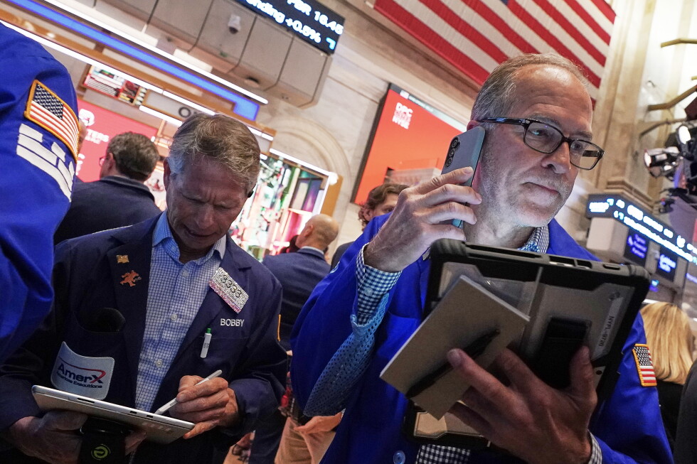 Associated Press image for The sell-off for AI stars worsens, while oil prices keep jumping - AP News