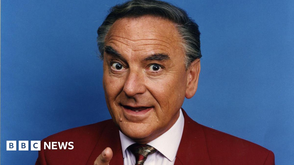 BBC News image for TV's Repair Shop rejects 'inappropriate' Bob Monkhouse joke book