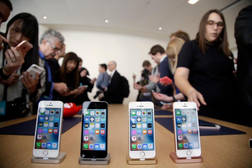 Associated Press image for Some iPhone owners could get up to $95 payment after Apple agrees to settle case for $250 million - AP News