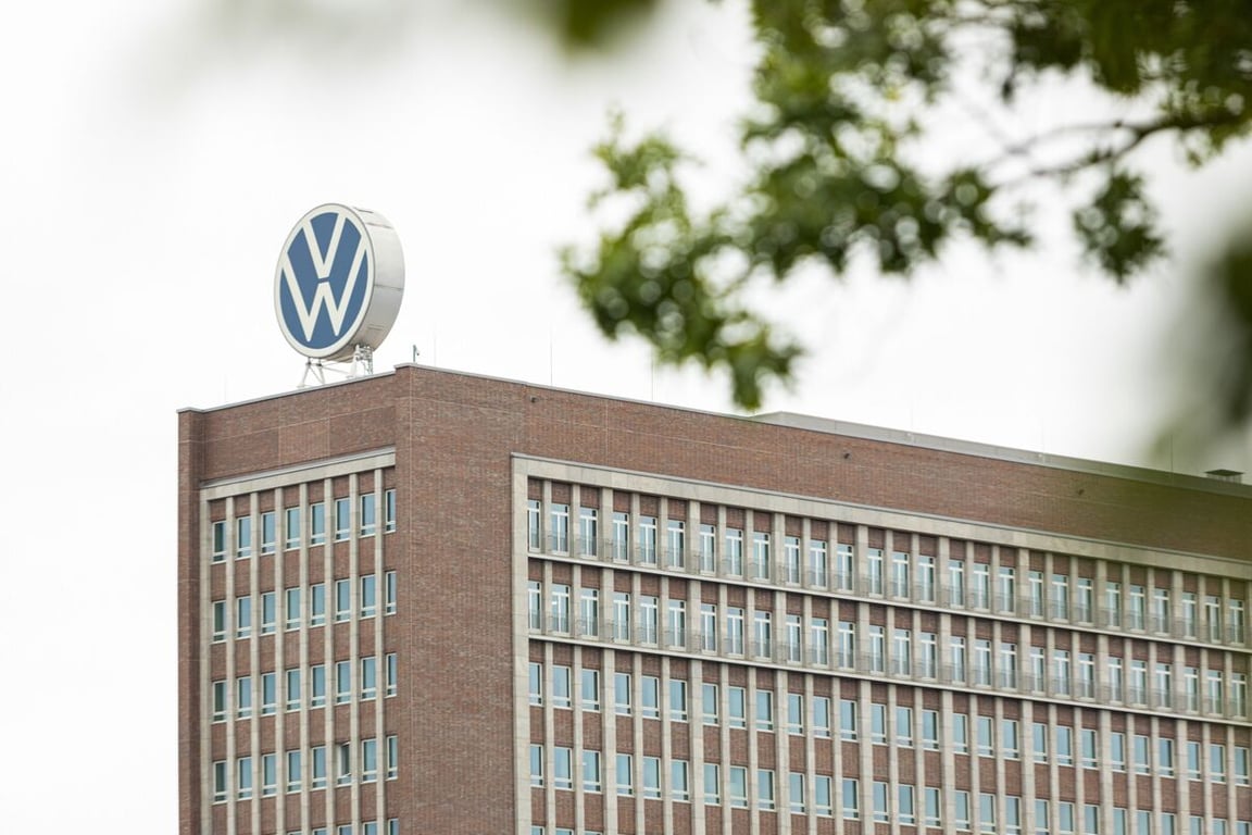 Bloomberg image for VW Approves Plan to Cut 50,000 More Jobs in Broad Overhaul - Bloomberg.com