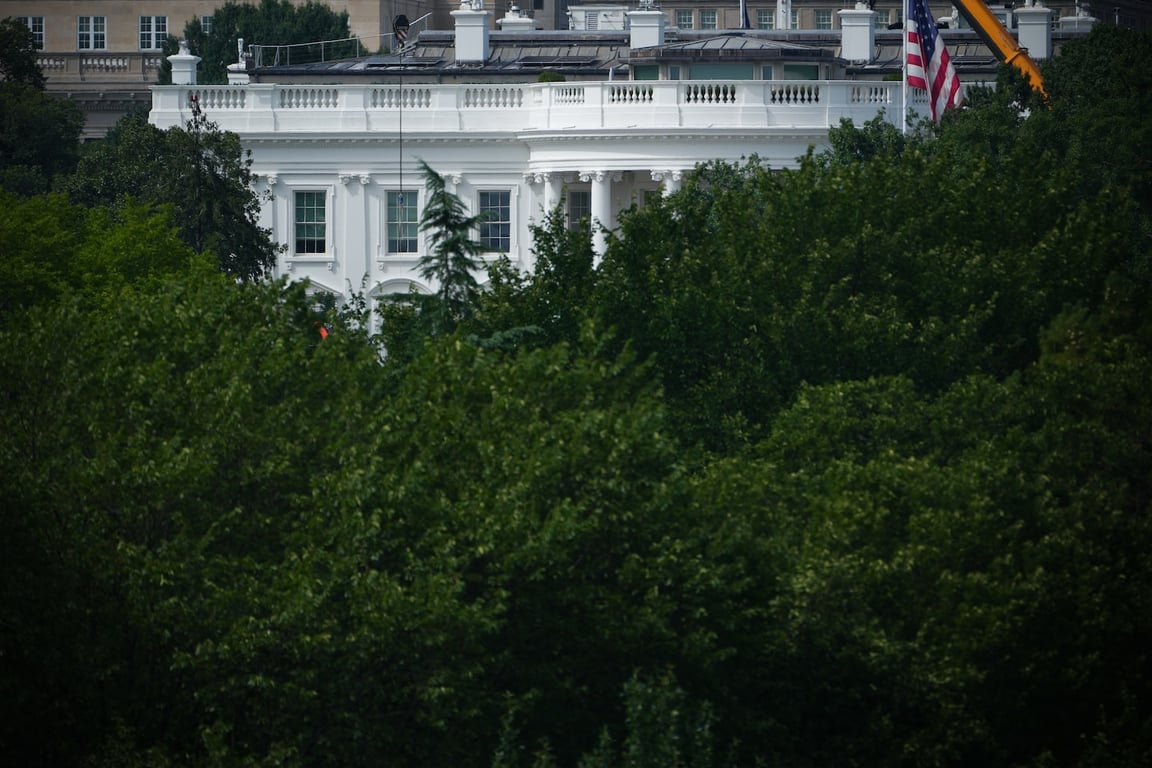 The Washington Post image for Secret Service spokesperson is put on leave amid investigation - The Washington Post