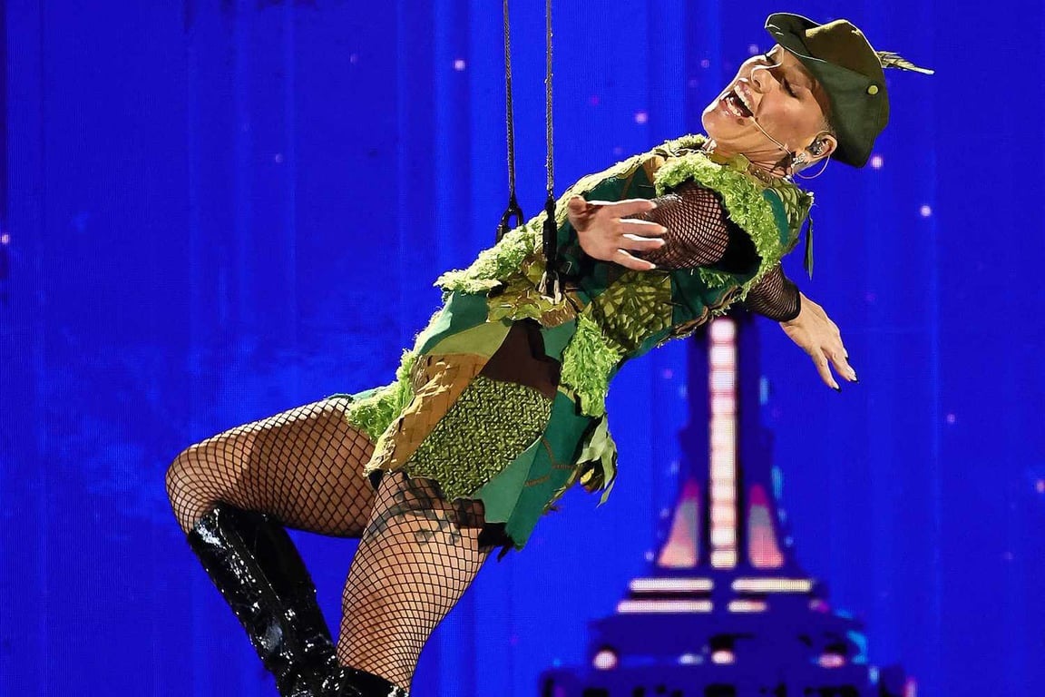 Entertainment Weekly image for Pink wows 2026 Tony Awards crowd with a 'Lady Marmalade'-themed opener and surprise guests - Entertainment Weekly