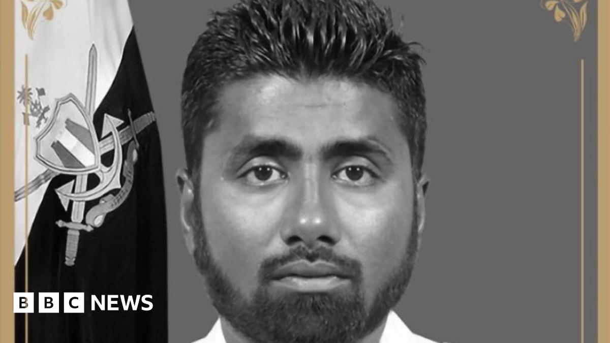 BBC News image for Rescue diver dies during search for bodies of Italians who drowned in Maldives caves