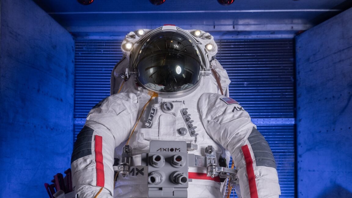 Ars Technica image for What's the deal with spacesuits for the Moon? Will they be ready in time? - Ars Technica