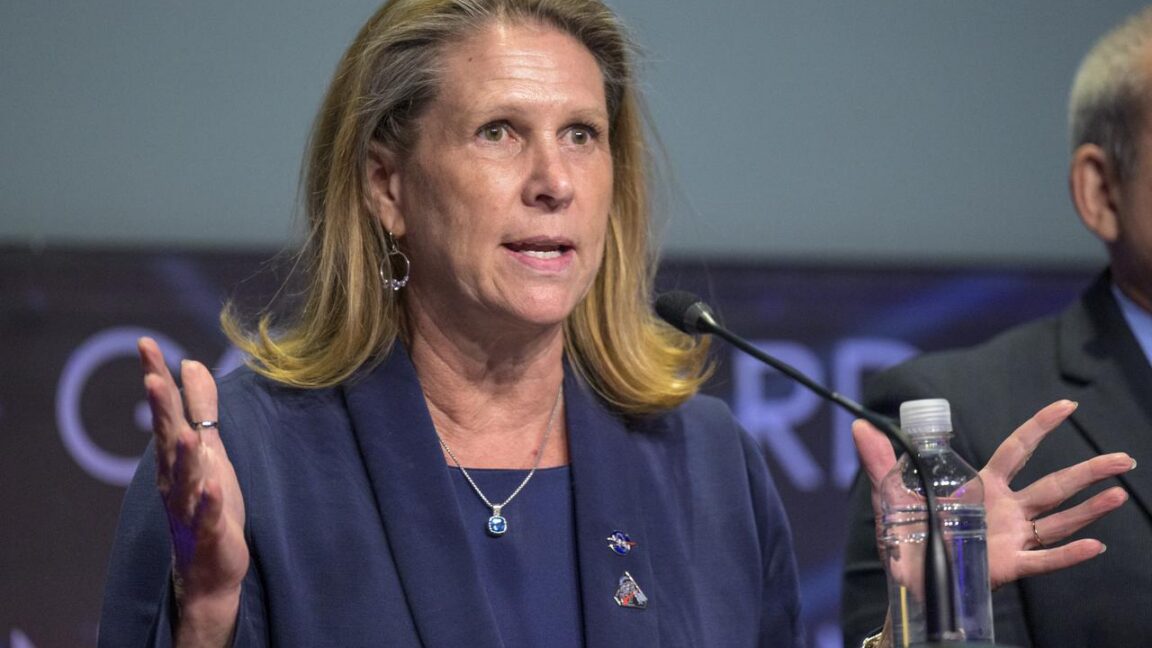 Ars Technica image for NASA's Moon ship and rocket seem to be working well, so what about the landers? - Ars Technica