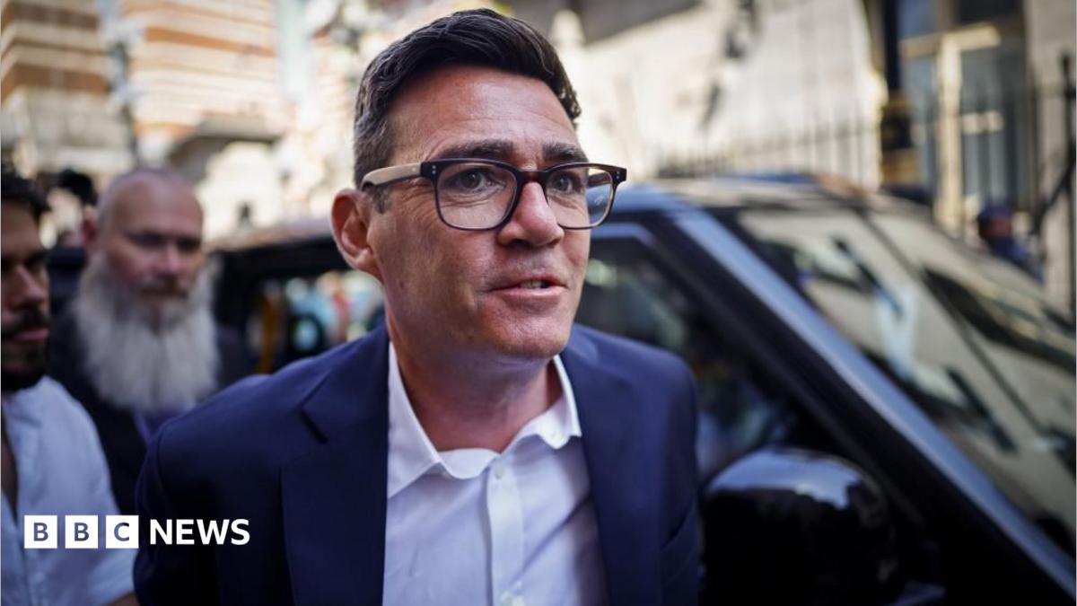 BBC News image for What would an Andy Burnham-led Downing Street look like?