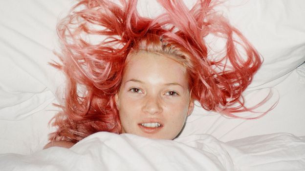 BBC News image for 10 iconic images capturing the chaotic energy of '90s Brit culture - BBC