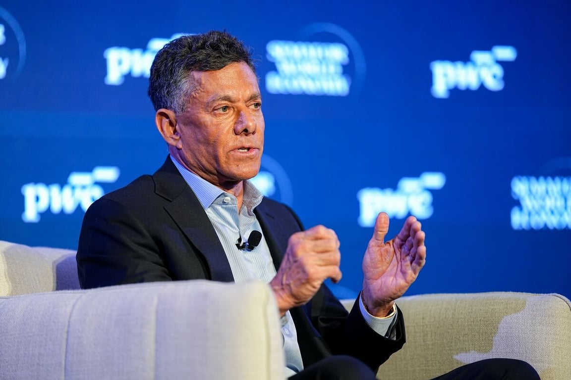 Bloomberg image for Take-Two CEO Says ‘Grand Theft Auto VI’ Expectations Are ‘Terrifying’ - Bloomberg.com