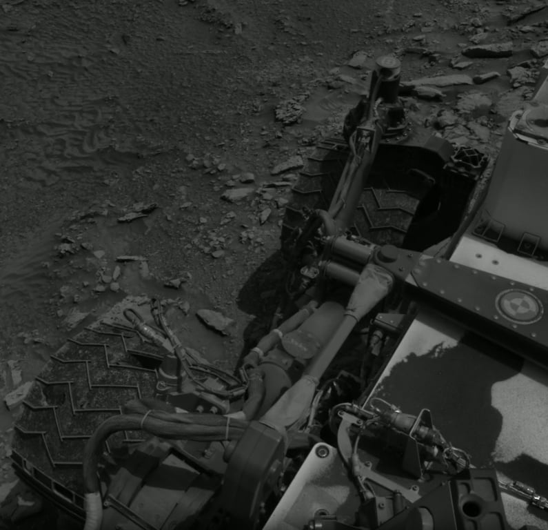 USA Today image for Video reveals heavy years of wear on Mars rover's wheels - Yahoo
