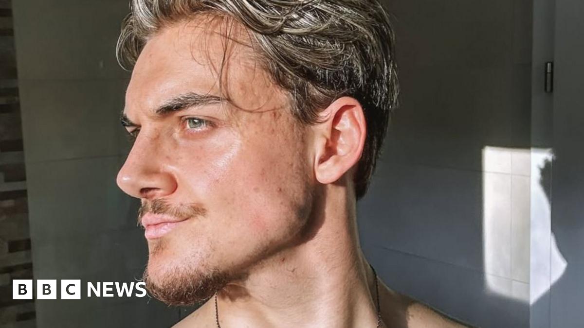 BBC News image for Sculpting jaws, giving scores: Inside the world of looksmaxxing