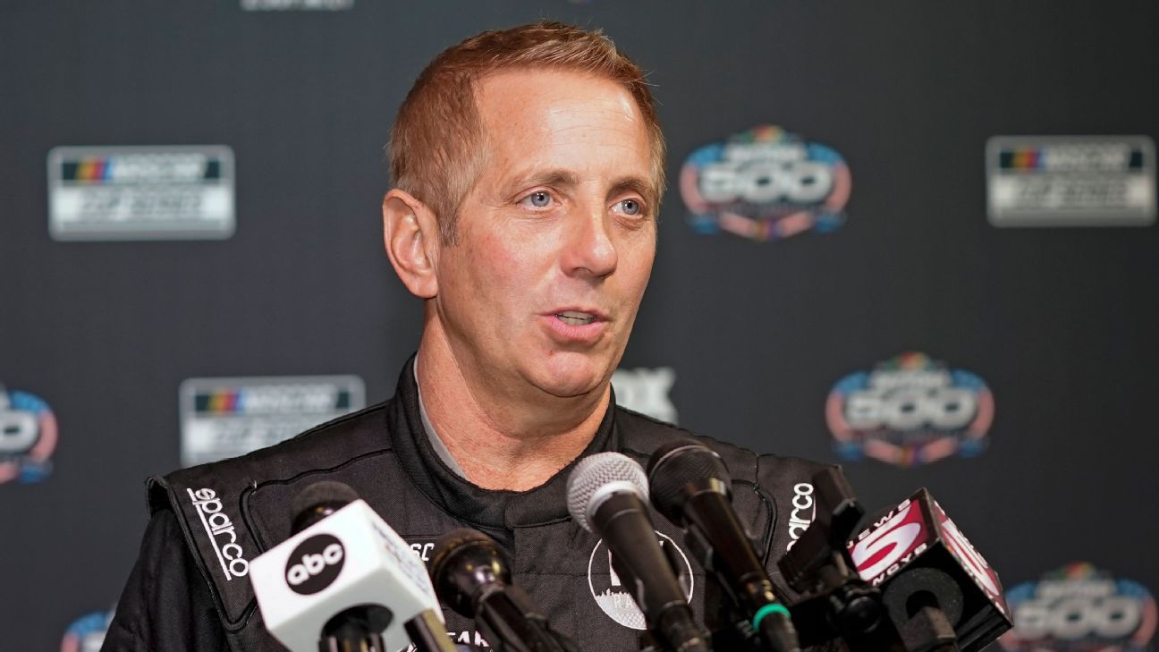 ESPN image for Two wrongful death lawsuits filed in deadly Biffle plane crash - ESPN