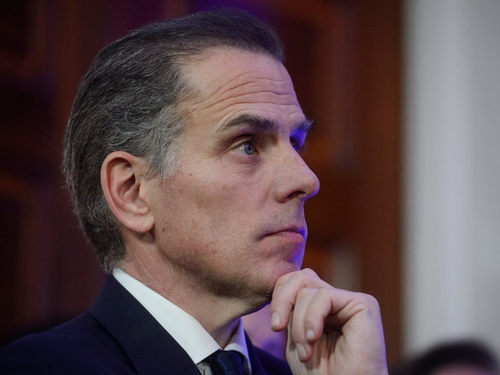Al Jazeera English image for ‘Debilitating’: Hunter Biden speaks out about father Joe Biden’s cancer - Al Jazeera