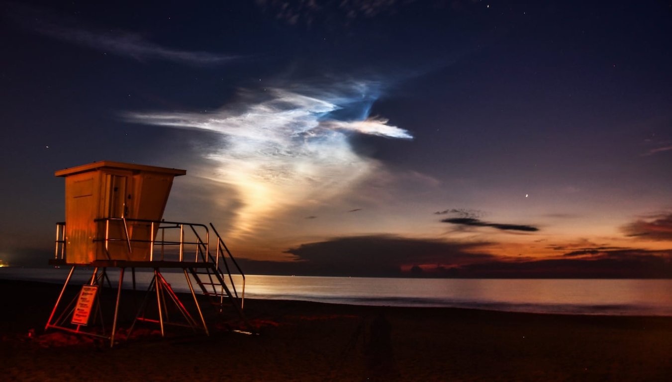 The Washington Post image for Falcon 9 rocket launch creates unusual jellyfish cloud over East Coast - The Washington Post