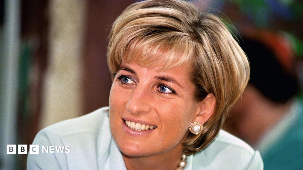 BBC News image for Earl Spencer's unreleased book on Diana stolen in the Netherlands