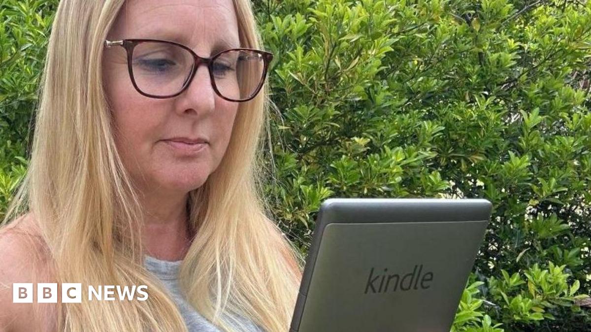 BBC News image for User anger as Amazon ends support for some older Kindles