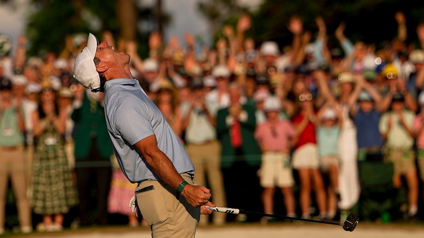 Abcnews.com image for Rory McIlroy goes back-to-back at the Masters to join Jack Nicklaus, Nick Faldo and Tiger Woods - abcnews.com