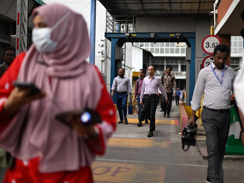 Al Jazeera English image for Suspected measles outbreak kills nearly 100 children in Bangladesh - Al Jazeera
