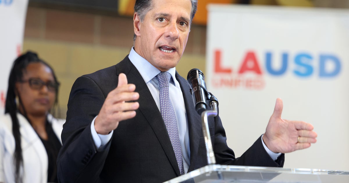 CBS News image for LAUSD Superintendent Alberto Carvalho resigns amid FBI investigation - CBS News
