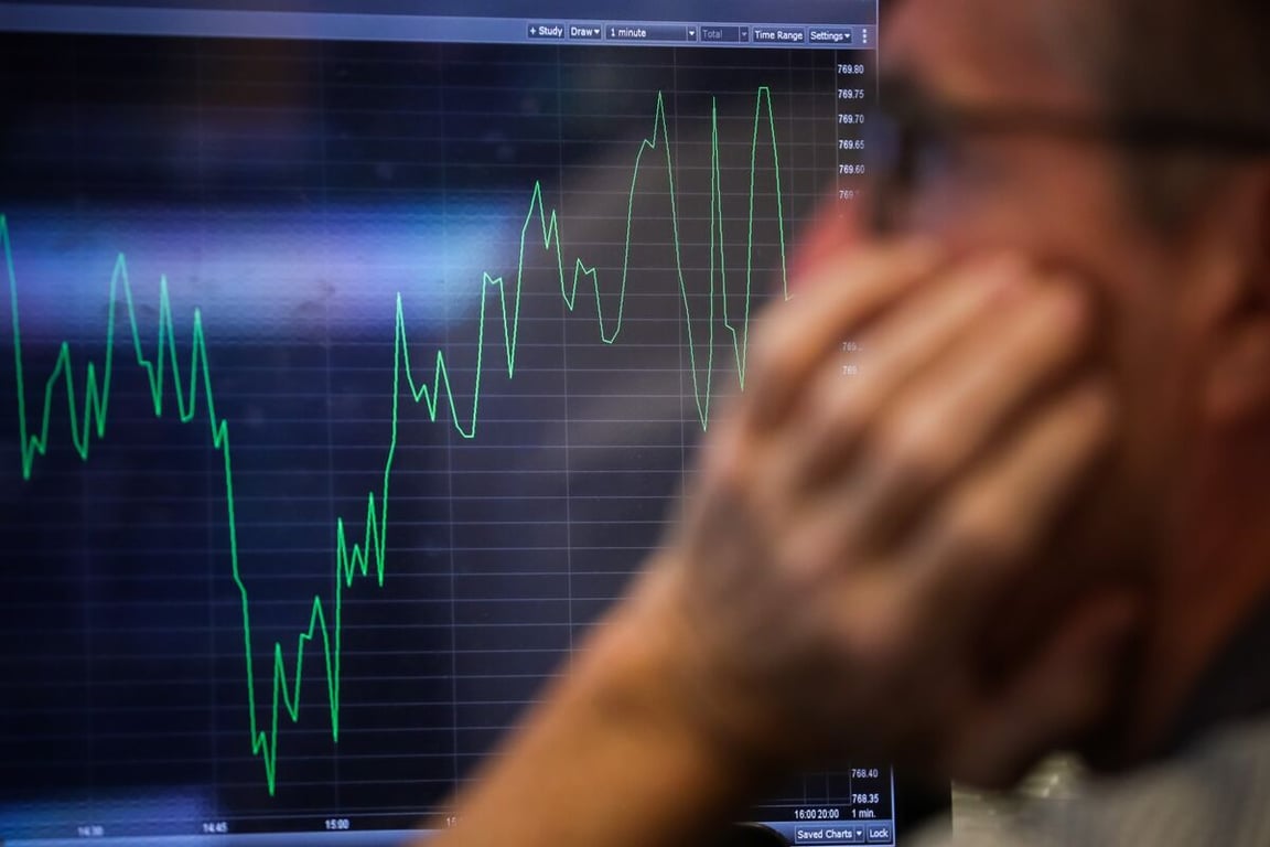 Bloomberg image for Stocks Gain Before Tech Earnings as Oil Declines: Markets Wrap - Bloomberg.com