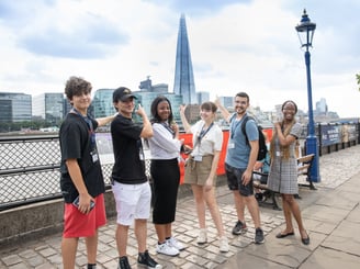 Participantes de la educación inmersiva tour de londres