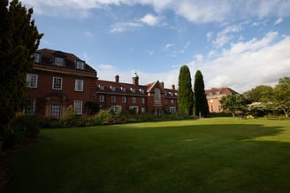 St hugh S college