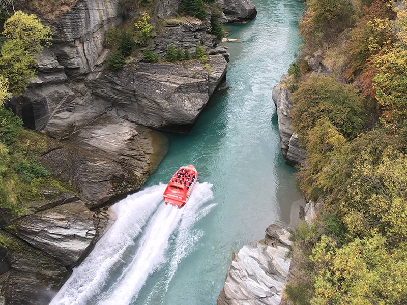 tranz alpine alongside waimakariri river
