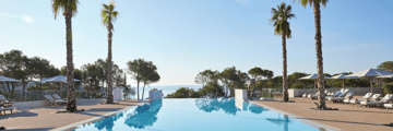Deluxe pool