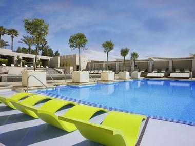 WET Republic Water Lounges pool
