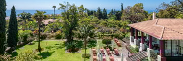 Breakfast terrace at Quinta Jardins