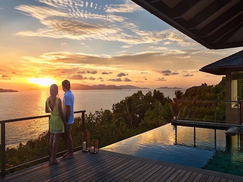 couple at sunset at Six Senses Zil Pasyon