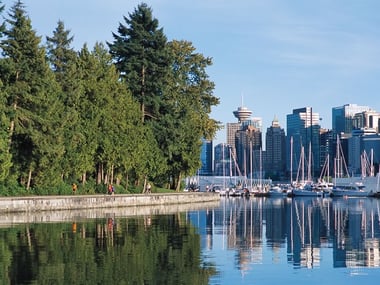 The Stanley Park seawall at Coal Harbour in Vancouver
