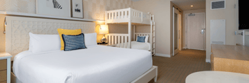 Deluxe King room with bunk beds