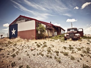 Abandoned Texan restaurant on Route 66