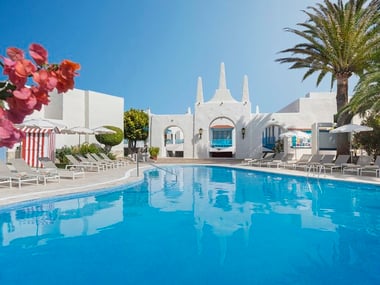 Plaza Pool, Alua Suites