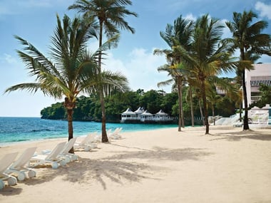 Bayside Beach at Couples Tower Isle