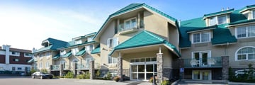 Pocaterra Inn & Waterslide, Exterior