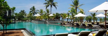 Centara Ceysands Resort & Spa, Pool and Beach Views