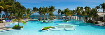 Coconut Bay Beach Resort & Spa pool
