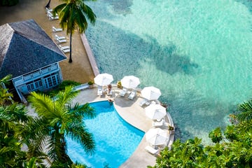 Couples Sans Souci mineral pool