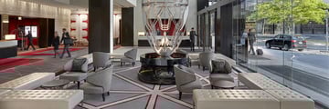 Crown Promenade, Lobby