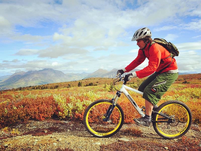 Cycling a Montana Mountain trail, Yukon