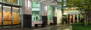 Delta Hotels by Marriott Vancouver Downtown Suites, Entrance