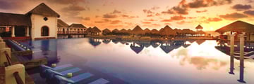 Dreams Sapphire Riviera Cancun, Pool at Night